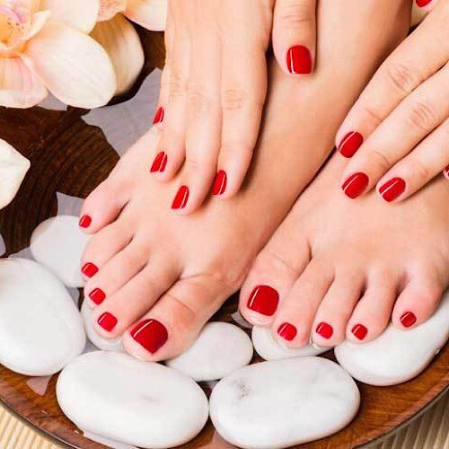 MAJESTIC NAILS & SPA - Spa Pedicure Services