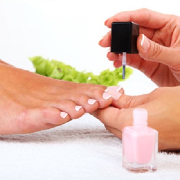MAJESTIC NAILS & SPA - Pedicure
